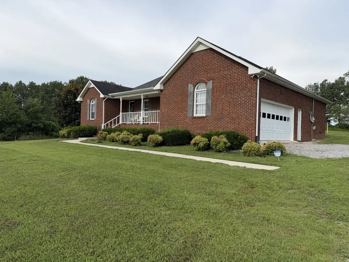 216 Jones Ln, McMinnville, TN 37110 - #1