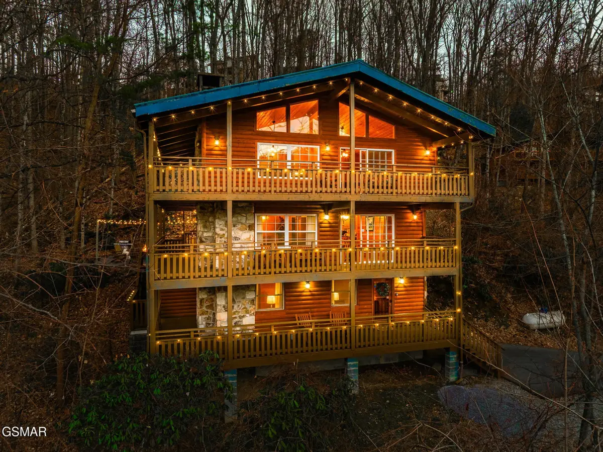 1318 N Baden Drive, Gatlinburg, TN 37738 - #1