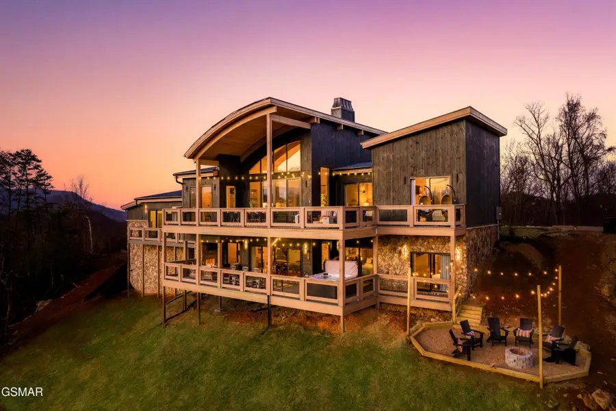 2665 Cloud View Drive, Sevierville, TN 37862 - #2