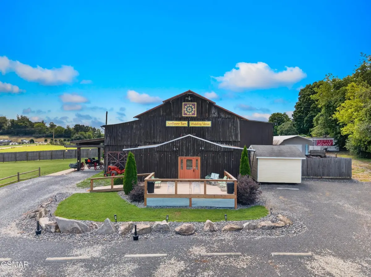 1686 Tennessee 139, Dandridge, TN 37725 - #1