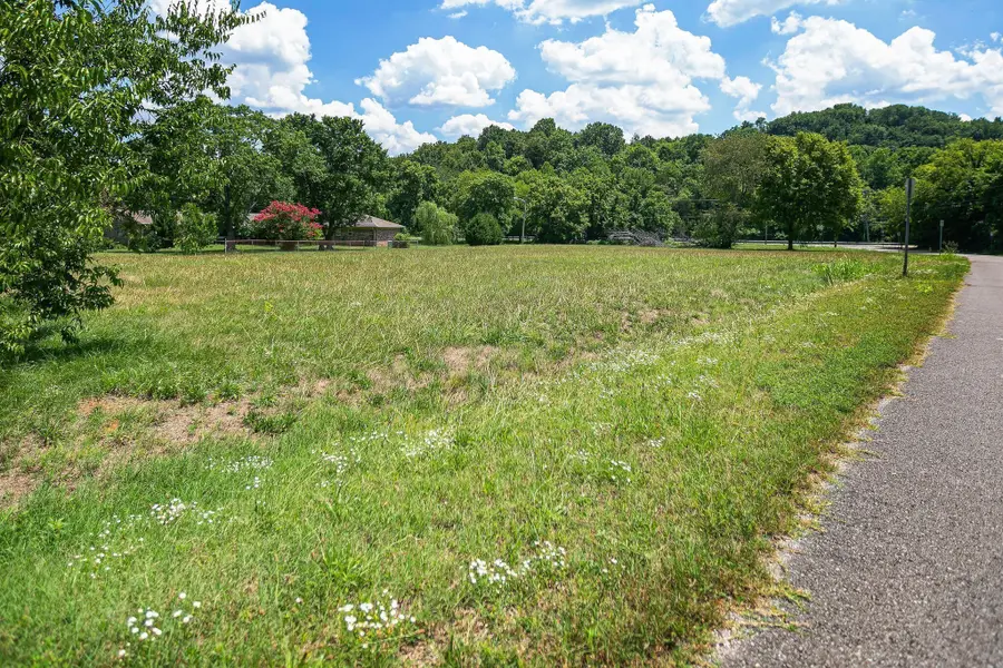 8356 Highway 100, Nashville, TN 37221 - #3