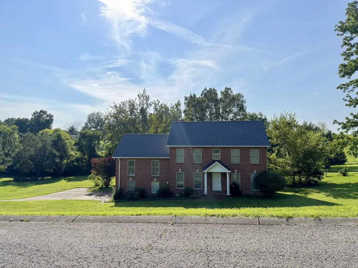 906 Gailynn Marie Dr, Mount Juliet, TN 37122 - #1