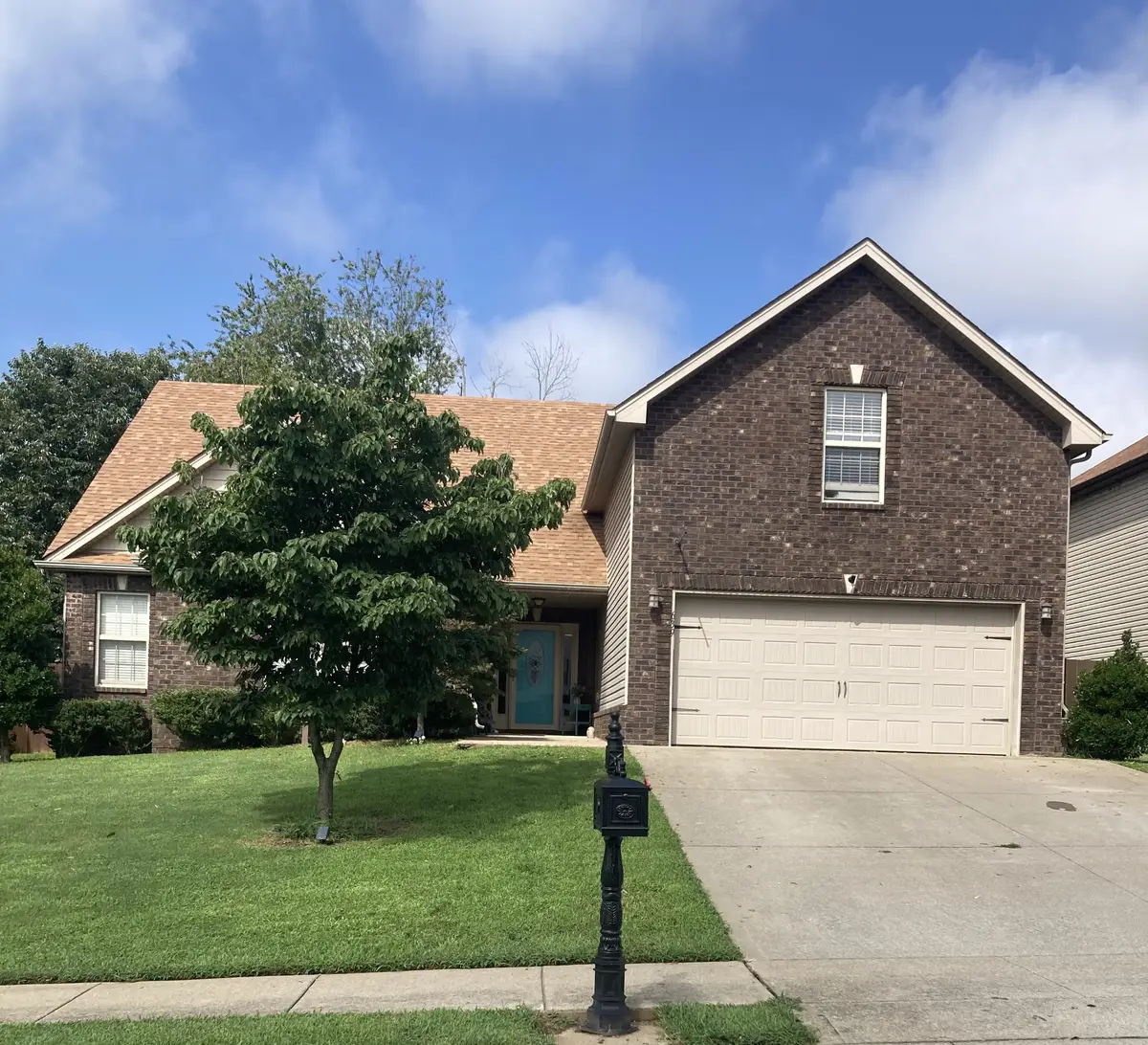 639 Sturdivant Dr, Clarksville, TN 37042 - #1
