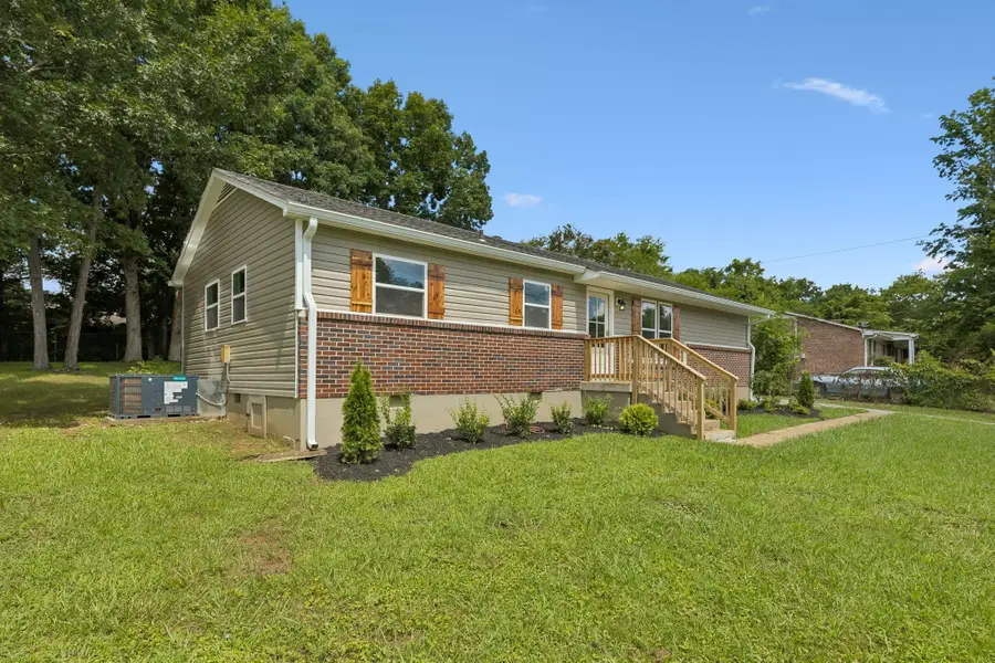 668 Jackson Ave, Lewisburg, TN 37091 - #3
