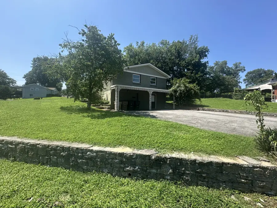 473 Sunliner Dr, Nashville, TN 37209 - #3