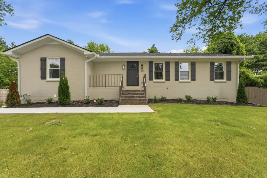 510 Iris Ave, Murfreesboro, TN 37128 - #2