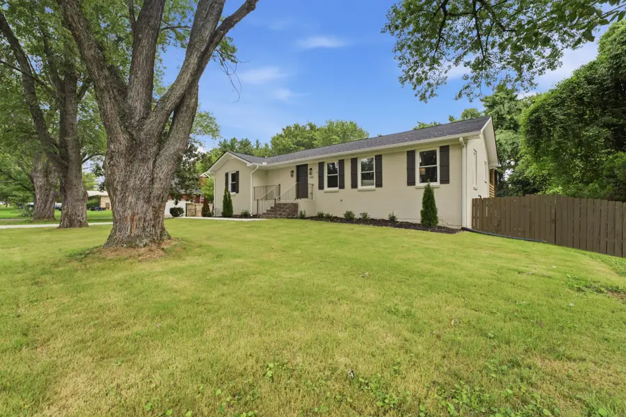 510 Iris Ave, Murfreesboro, TN 37128 - #3