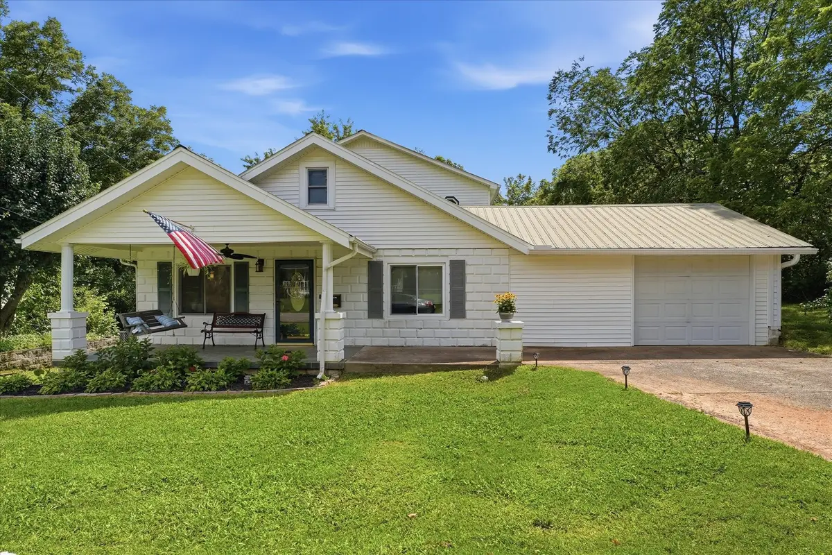 214 Cullum Ave, Dickson, TN 37055 - #1