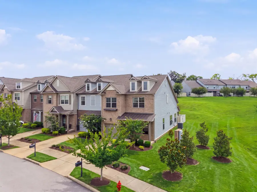 3008 Sassafras Ln, Thompsons Station, TN 37179 - #3