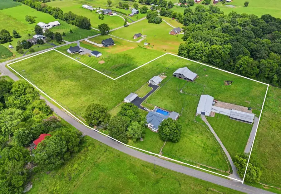 9803 Burgess Gower Rd, Cedar Hill, TN 37032 - #2