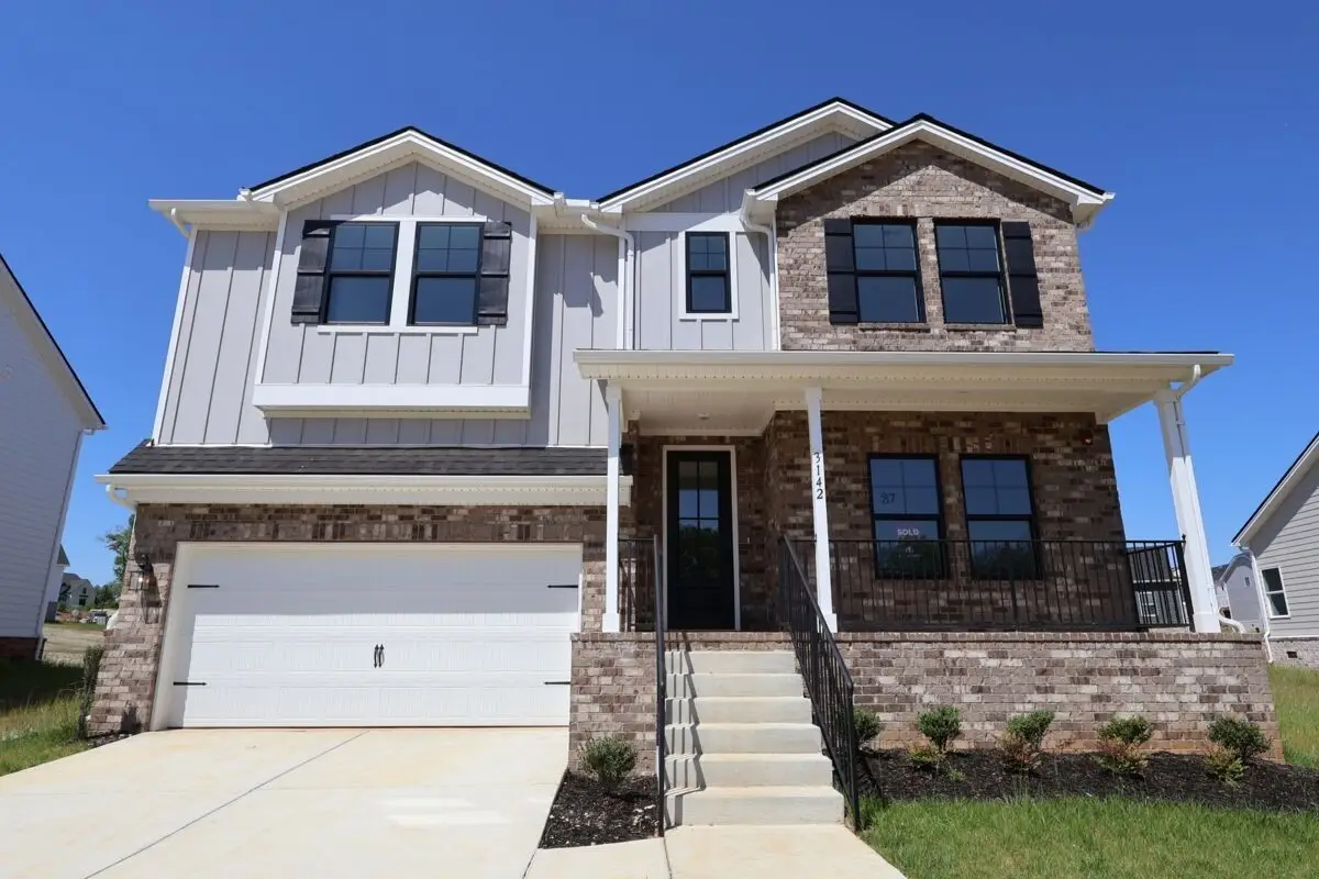 3142 Rolling Brook Dr, Columbia, TN 38401 - #1