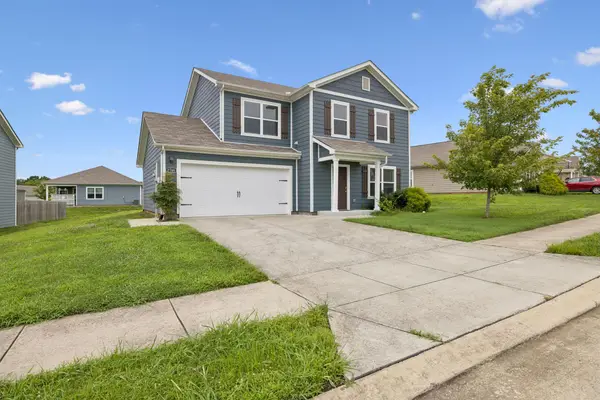 2708 Swarm Ct, Columbia, TN 38401
