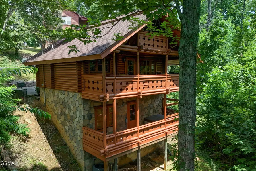 917 Pine Cone Way, Gatlinburg, TN 37738 - #2