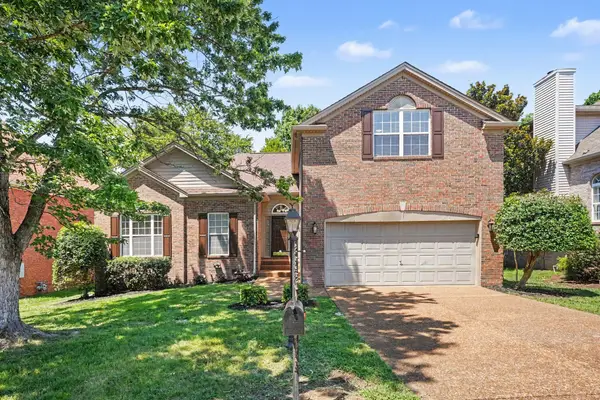 4844 Peninsula Pointe Dr, Hermitage, TN 37076