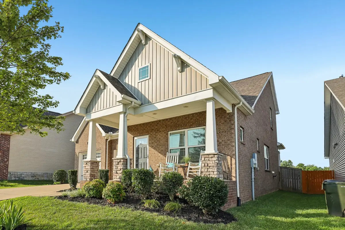1319 Coates Ln, Gallatin, TN 37066 - #1