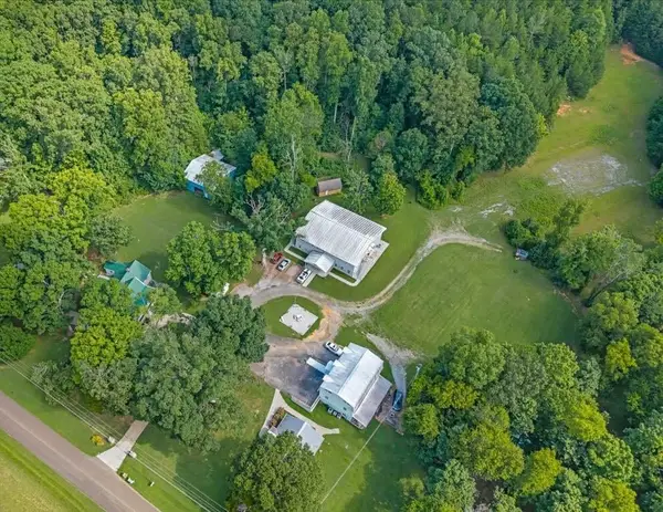 355359 County Road 475, Etowah, TN 37331