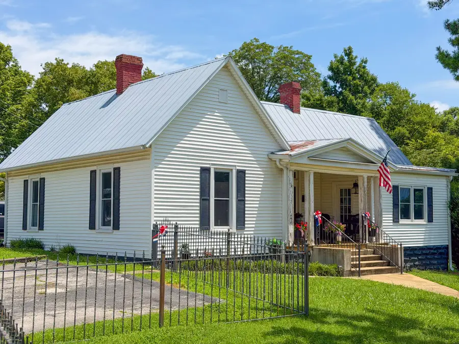 612 W Jefferson St, Pulaski, TN 38478 - #2
