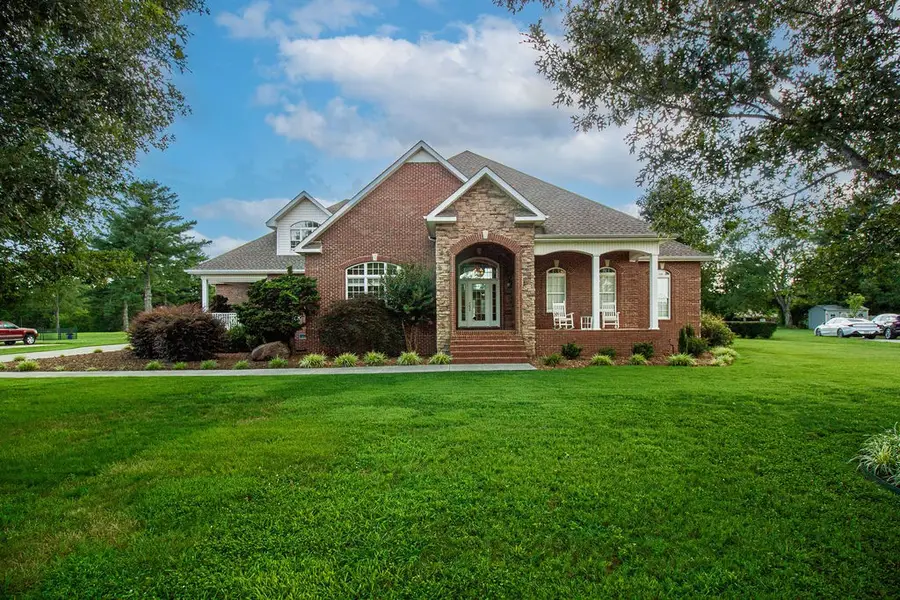 323 Ridgecrest Dr, Winchester, TN 37398 - #2