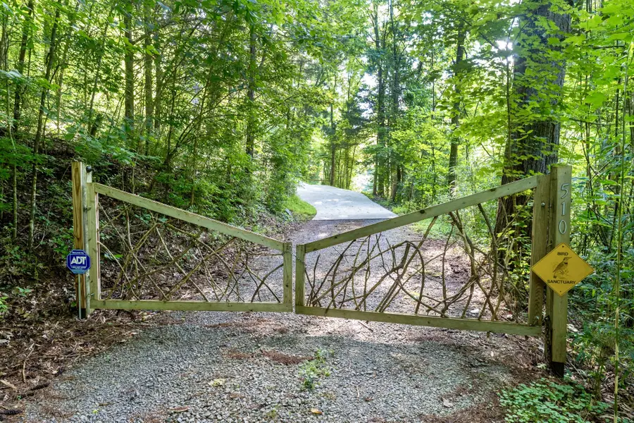 510 Wilson Dr, Smithville, TN 37166 - #2