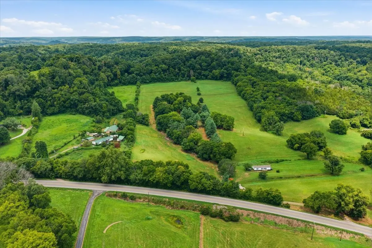 3438 Hampshire Pike, Mount Pleasant, TN 38474 - #1