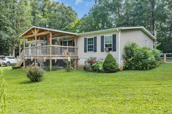 1363 Laws Rd, McMinnville, TN 37110