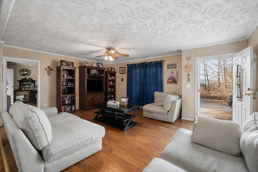 1363 Laws Rd, McMinnville, TN 37110 - #2