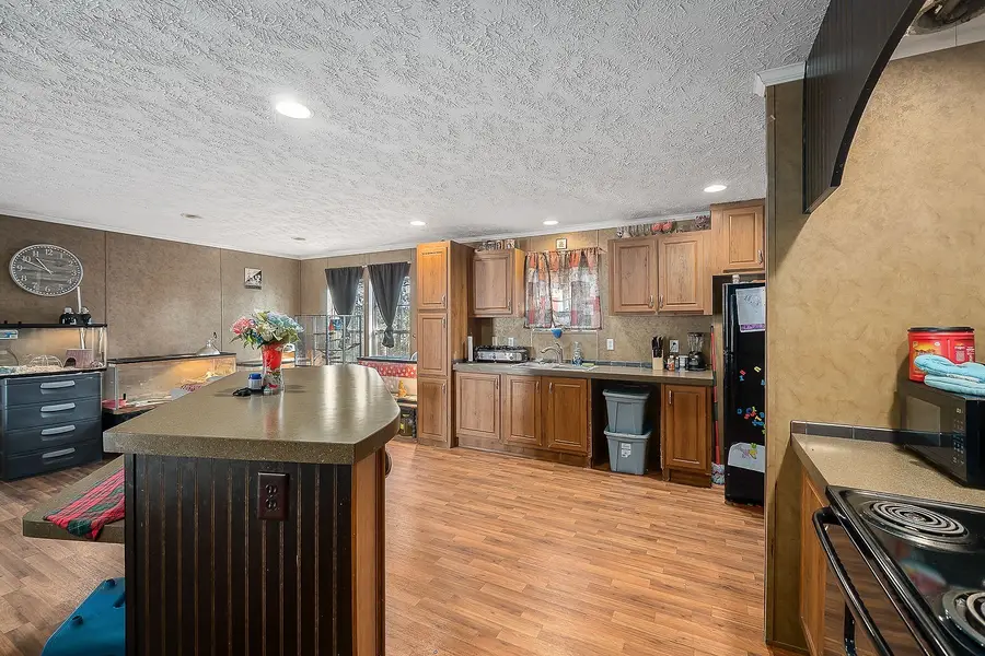 1363 Laws Rd, McMinnville, TN 37110 - #3