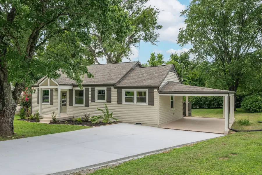 2705 Live Oak Rd, Nashville, TN 37210 - #2
