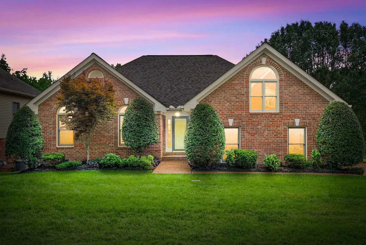 4928 Tulip Grove Ln, Hermitage, TN 37076 - #1