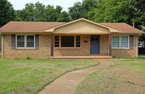 304 Hay Long Ave, Mount Pleasant, TN 38474