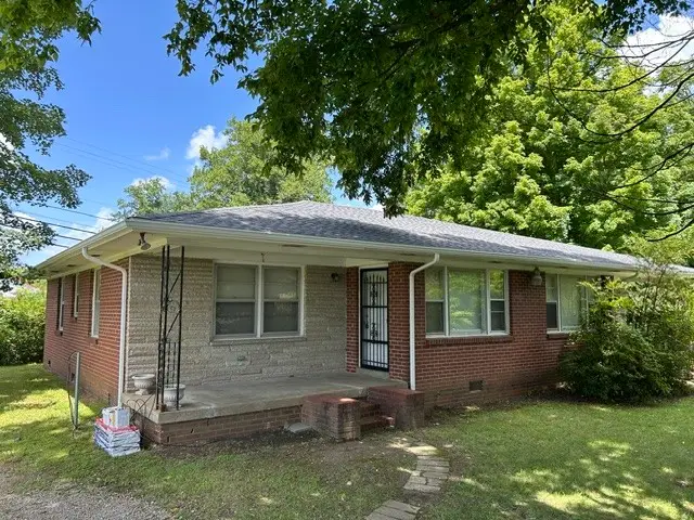 5002 Collinwood Dr, Clarksville, TN 37042 - #2