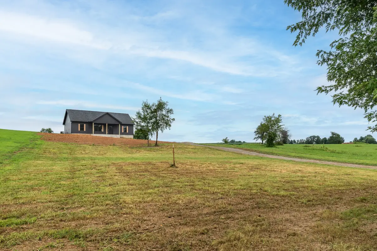 197 North Old Military Rd, Summertown, TN 38483 - #1