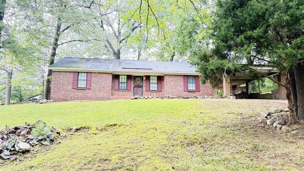 2753 E Skyline Cir, Memphis, TN 38127 - #1