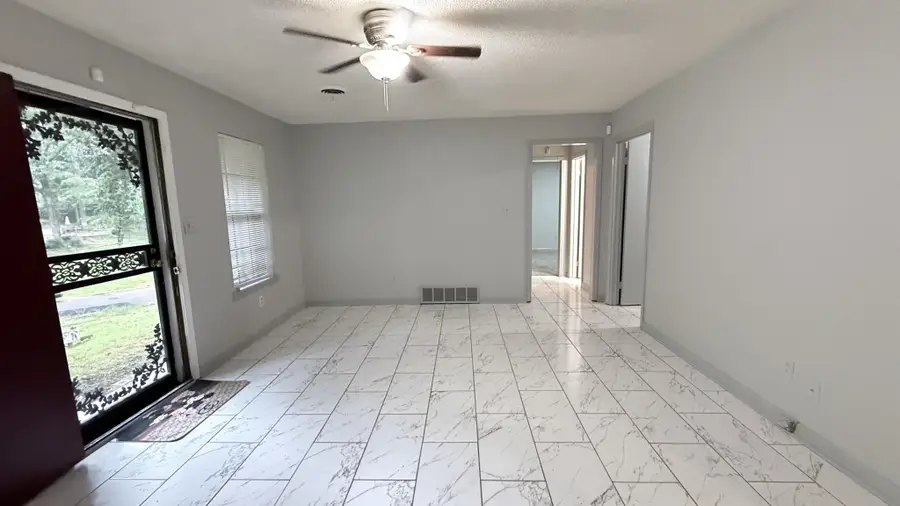 2753 E Skyline Cir, Memphis, TN 38127 - #3