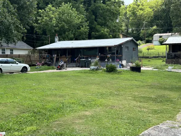 8 Kellys Ferry Avenue, Chattanooga, TN 37419