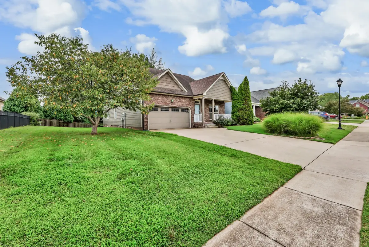 2228 Fairfax Dr, Clarksville, TN 37043 - #1