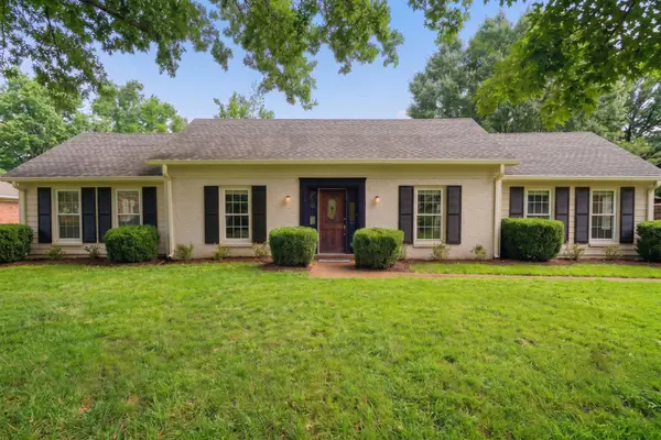 1006 Boxwood Dr, Franklin, TN 37069