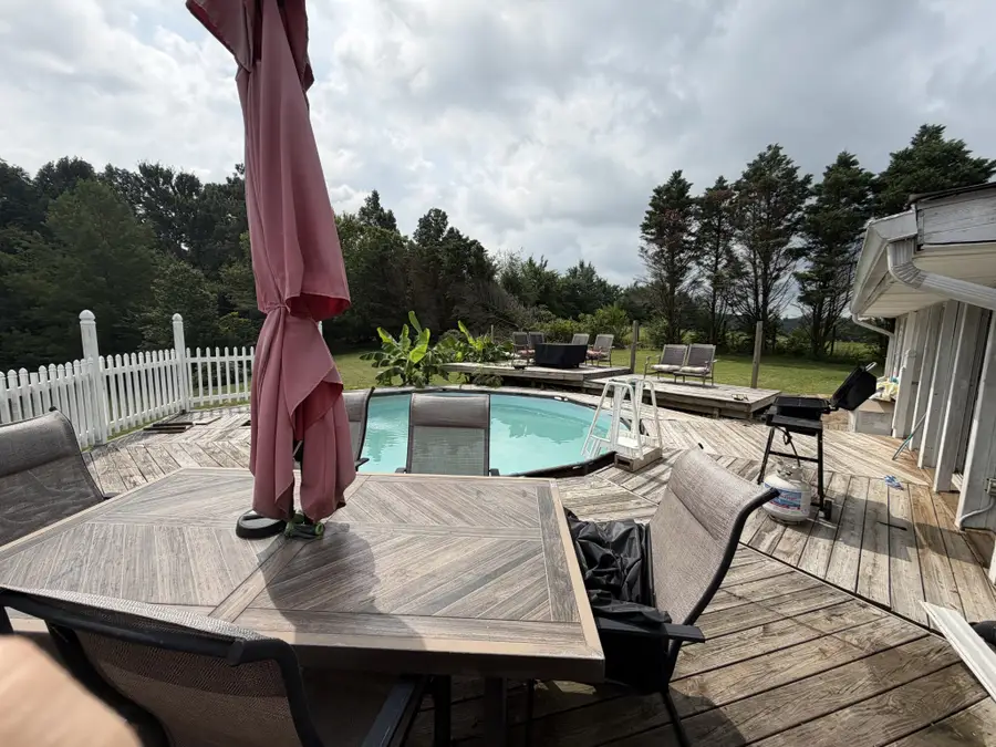 368 Bishop Troutt Rd, Westmoreland, TN 37186 - #2