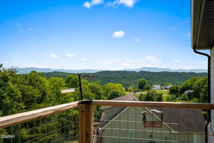 3886 Settlers Trail, Kodak, TN 37764 - #3