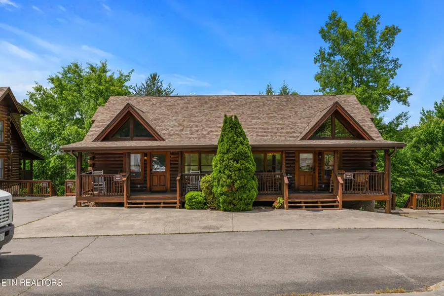 841 Golf View Blvd, Pigeon Forge, TN 37863 - #2
