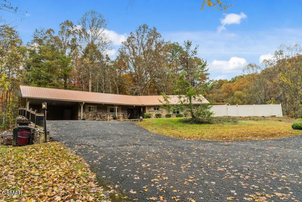 560 Buckhorn Road, Gatlinburg, TN 37738 - #1
