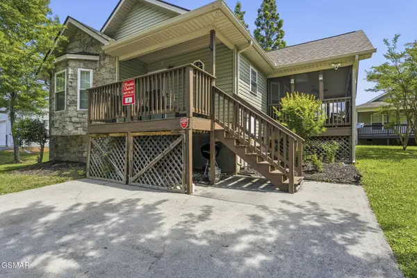 650 Lloyd Huskey Road, Pigeon Forge, TN 37863