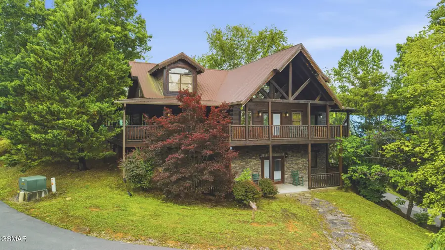 2906 Quiet Oak Way, Pigeon Forge, TN 37863 - #3