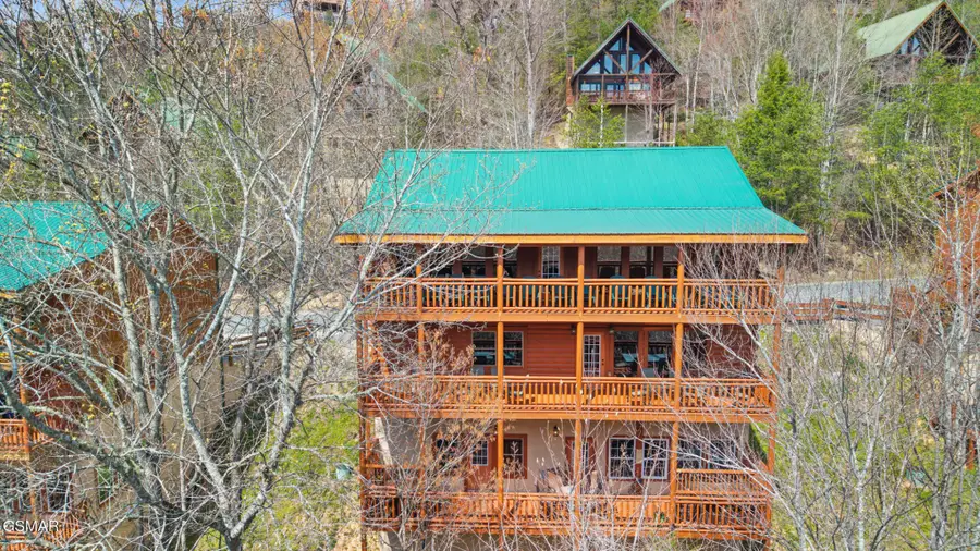 4359 Forest Ridge Way, Pigeon Forge, TN 37863 - #3