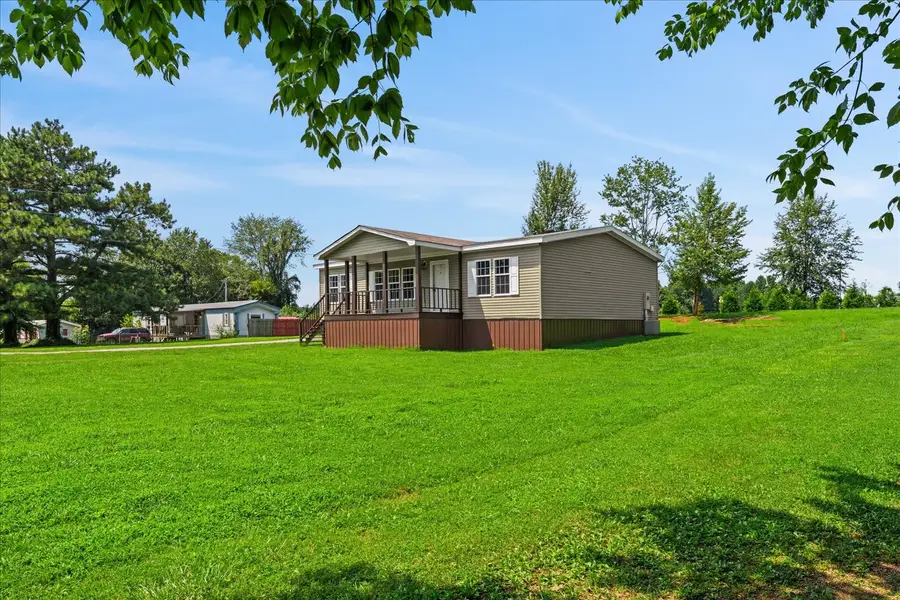 234 Howell Hill Rd, Fayetteville, TN 37334 - #2