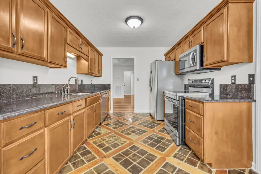 633 Wolfchase Dr, Clarksville, TN 37042 - #3