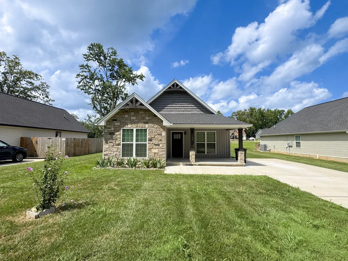 122 Mazie Dr, Lafayette, TN 37083 - #1