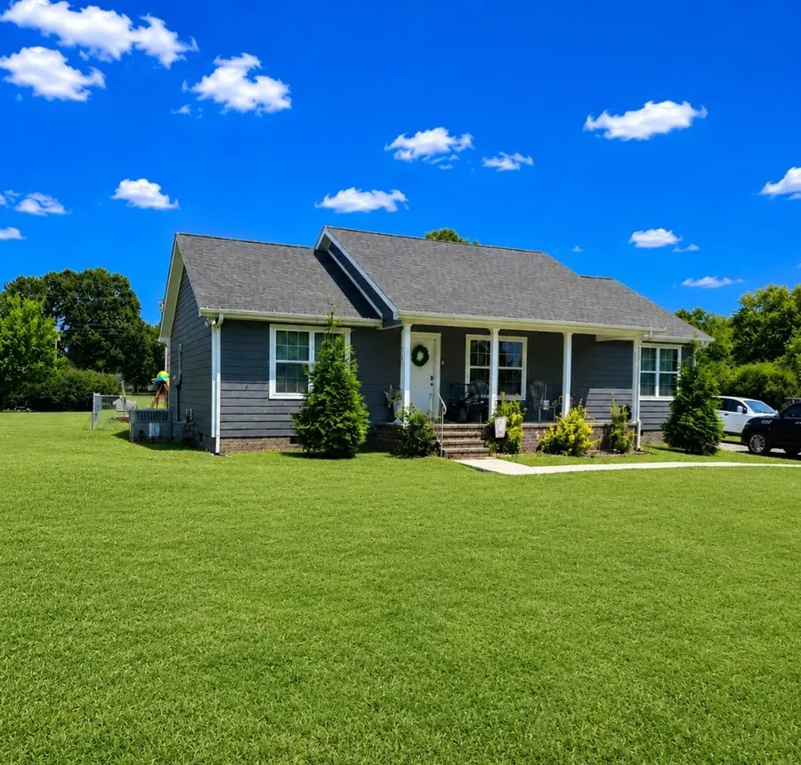 676 Parkway Dr, Smithville, TN 37166 - #2