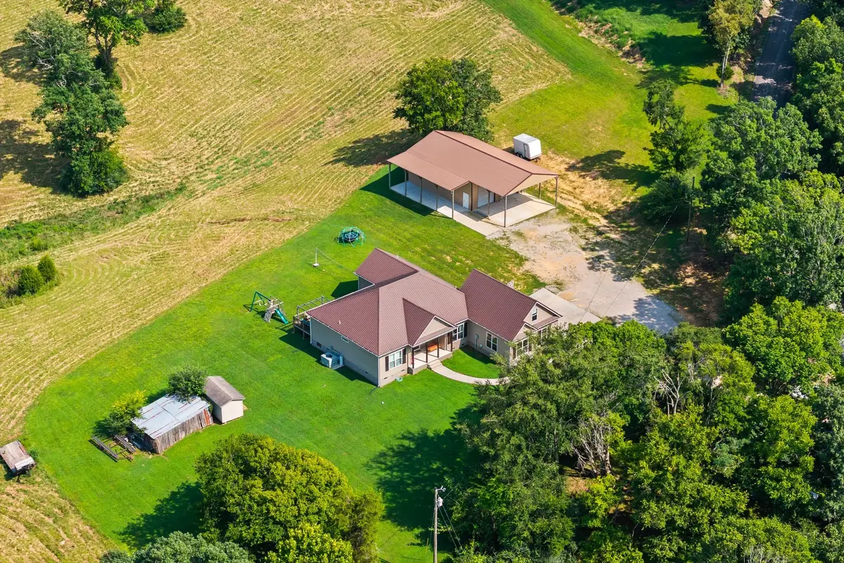 8551 Crawley Hill Rd, Mount Pleasant, TN 38474 - #1