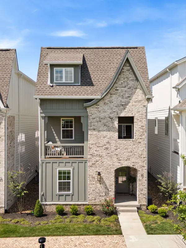 504 Edwin St #21, Nashville, TN 37207